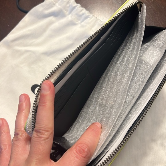 Coach Accordion Zip Wallet With Rocket - Picture 6 of 6